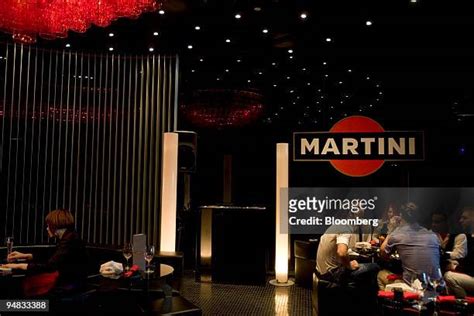 307 Dolce Gabbana Martini Bar Stock Photos & High.